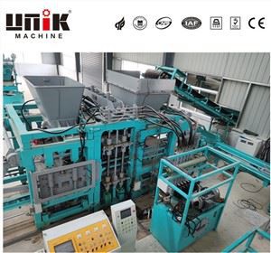 コンクリートブロック自動機