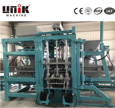 半自動ブロック製造機